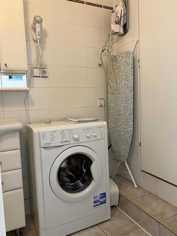 דירות לוני Cely Dum V Historickem Centru Loun מראה חיצוני תמונה